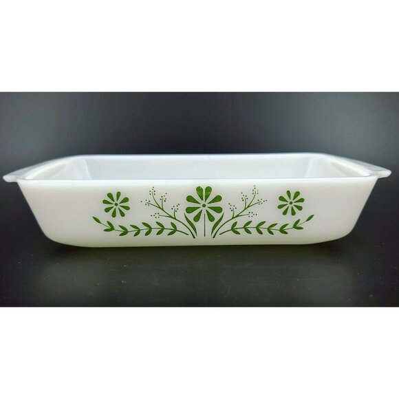 Vintage Glassbake #427 White Daisy Casserole Dish 10.5' x 5" - Picture 3 of 7